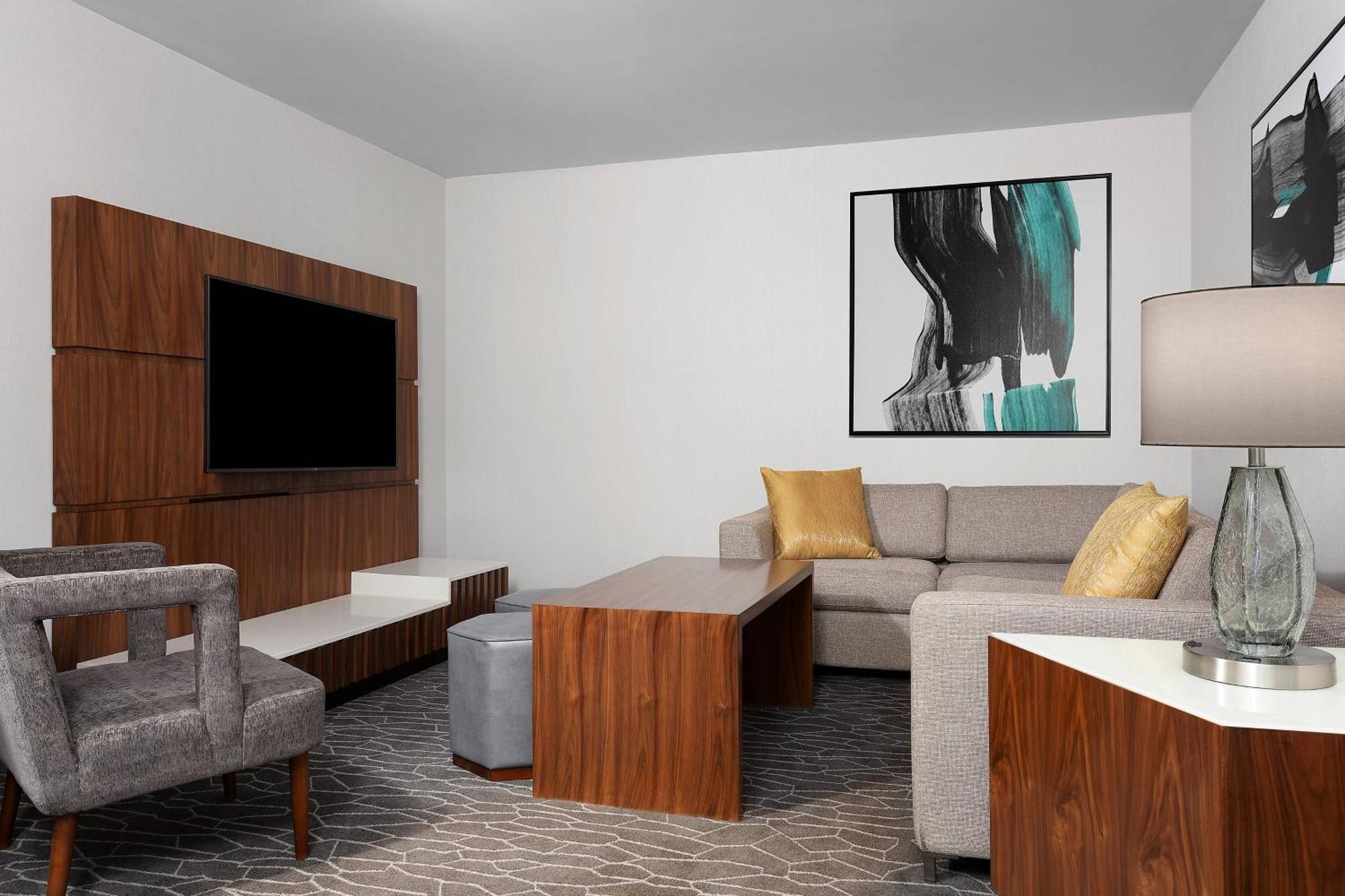 Delta Hotels By Marriott Woodbridge Iselin Exterior foto