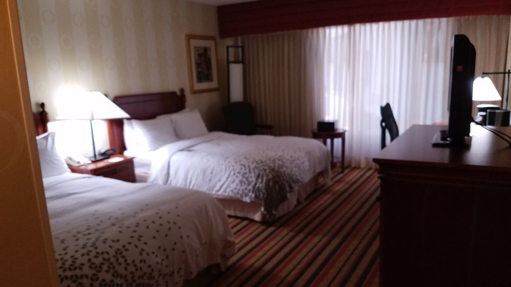 Delta Hotels By Marriott Woodbridge Iselin Exterior foto