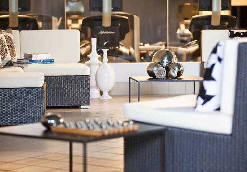 Delta Hotels By Marriott Woodbridge Iselin Exterior foto