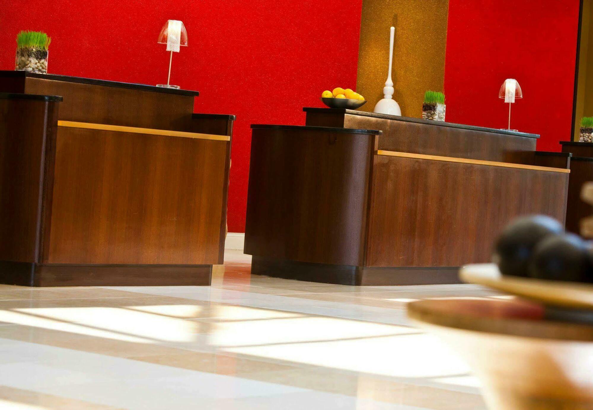 Delta Hotels By Marriott Woodbridge Iselin Exterior foto
